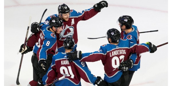Colorado Avalanche vs Tampa Bay Chargers møtes i finalen